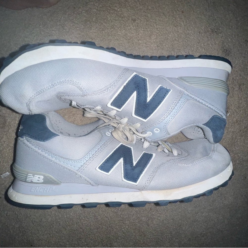 Men new balance 574 barely worn